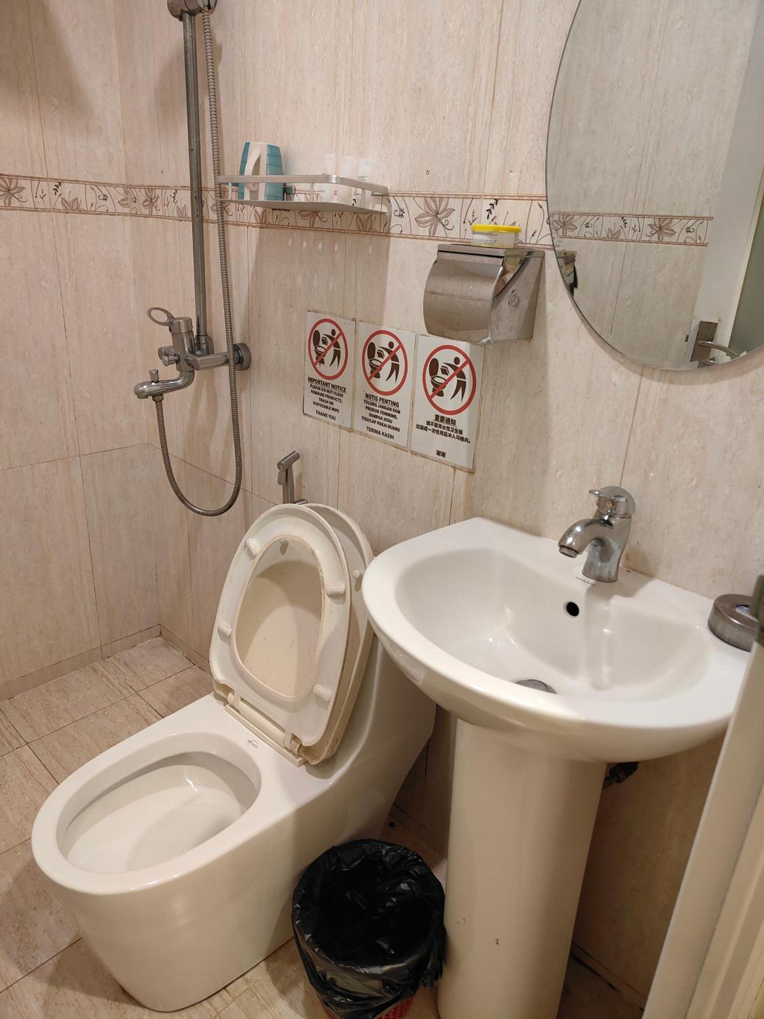 HK Inn Hua Kiew Inn Miri Bagian luar foto