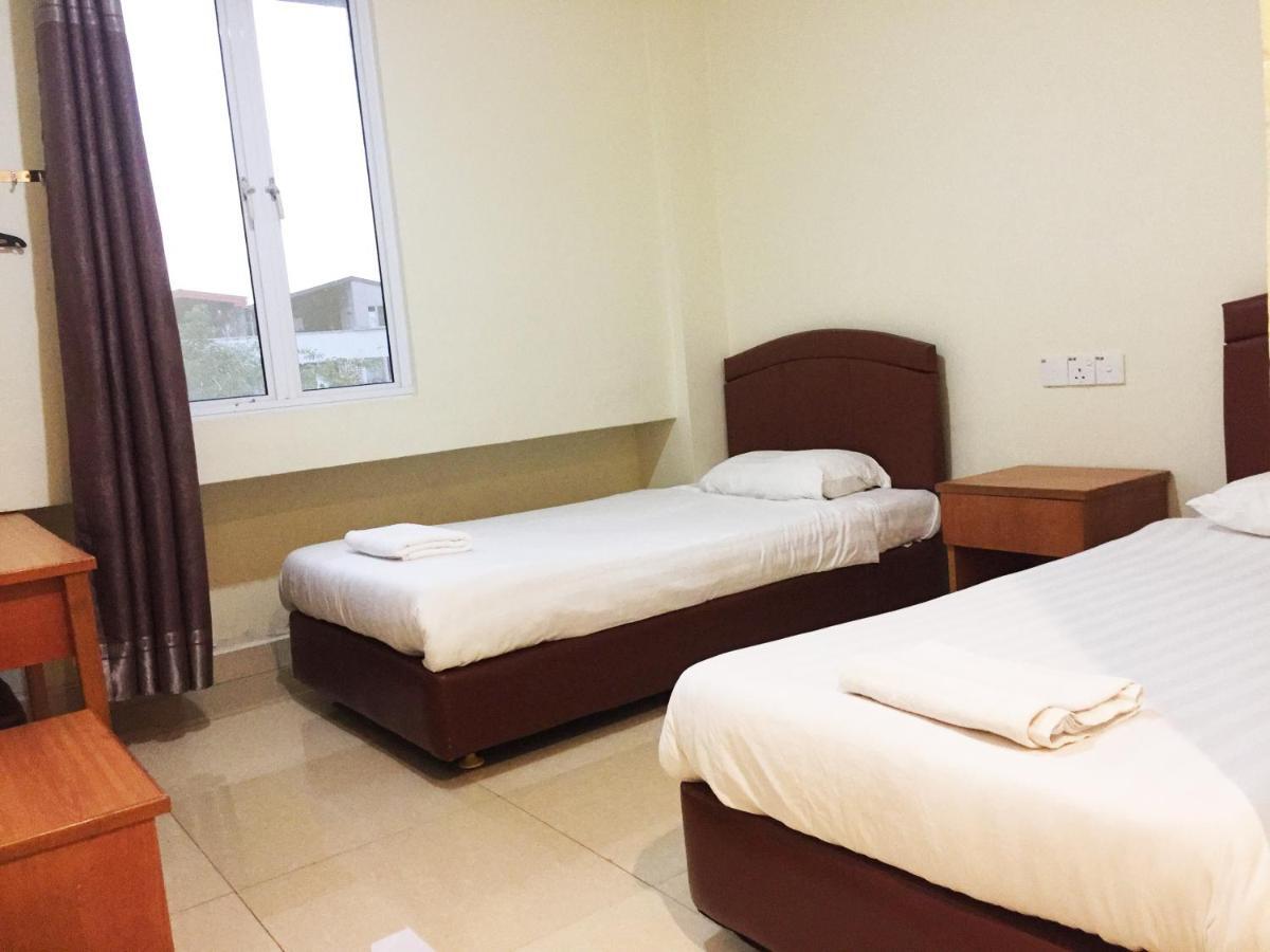 HK Inn Hua Kiew Inn Miri Bagian luar foto